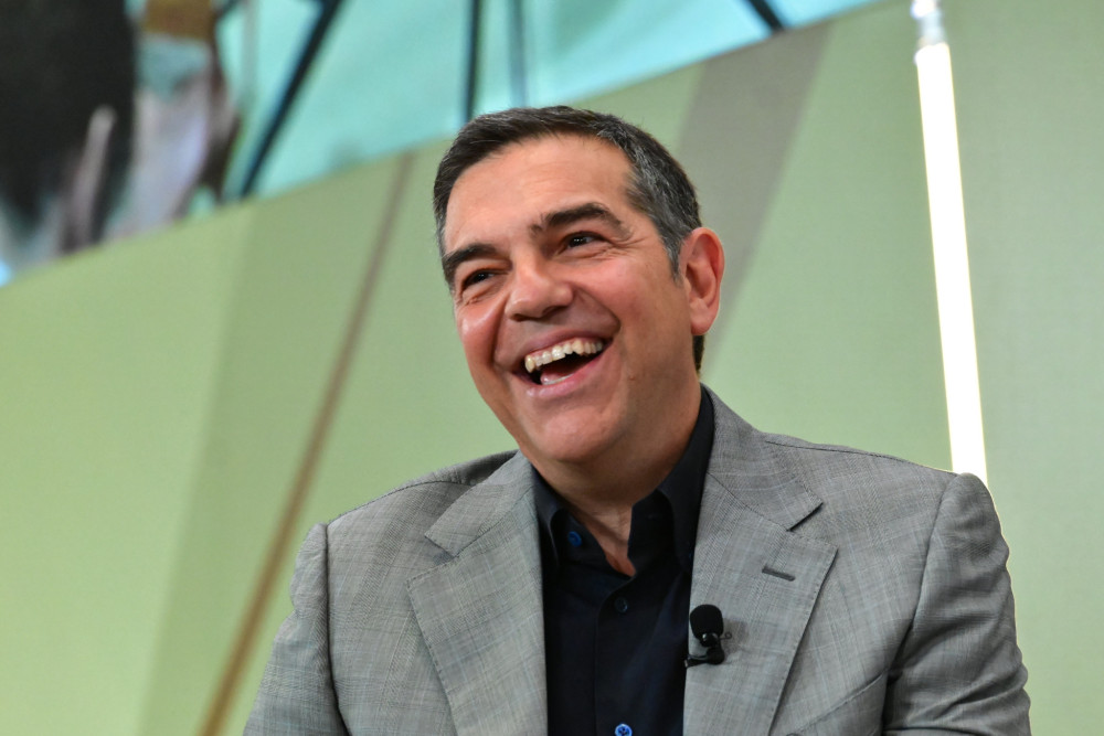 Νέα διακήρυξη, παλιές πληγές: Ο Τσίπρας ζητά δεύτερη ευκαιρία με τη μνήμη της διακυβέρνησής του απέναντι