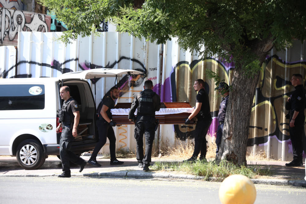 Σε 38χρονη Βρετανίδα ανήκει η σορός που εντοπίστηκε σε βαλίτσα στην Κυψέλη