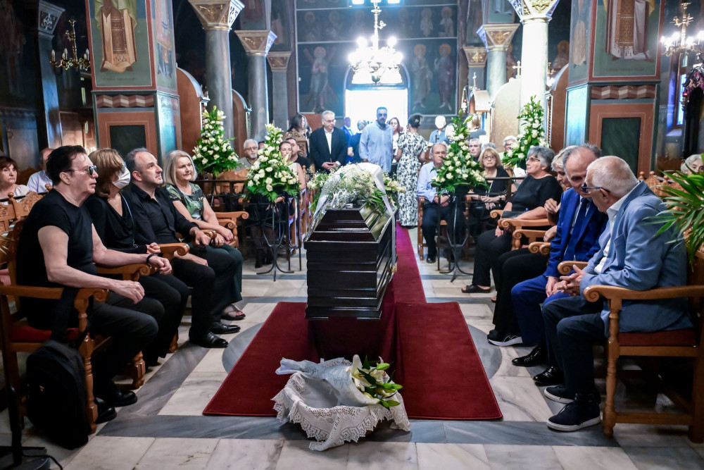 Το τελευταίο αντίο στη Μαίρη Λίντα