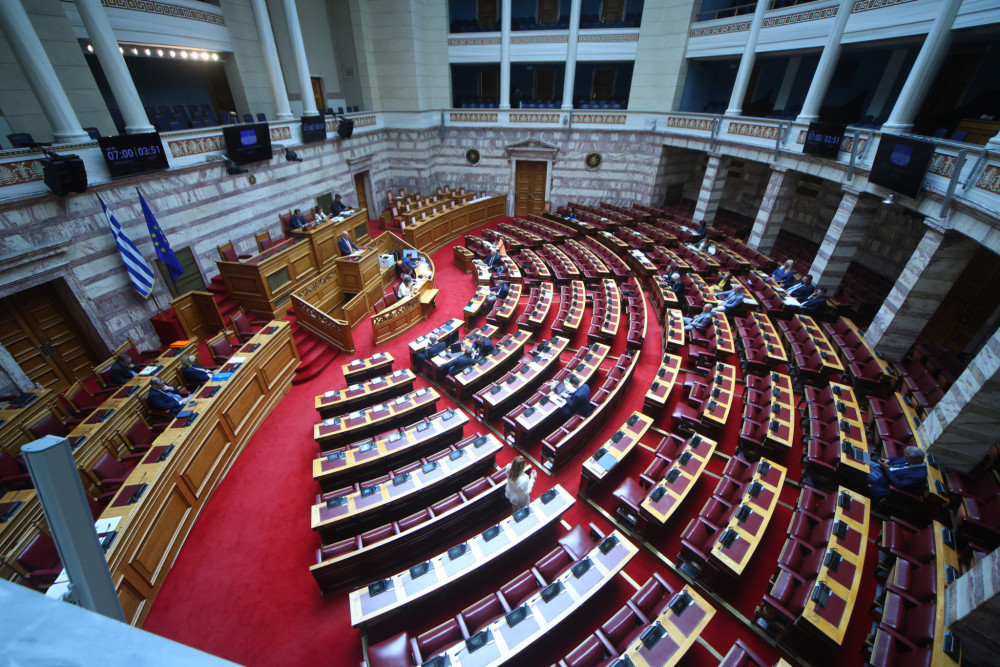 Αντιπολίτευση εκτός ελέγχου