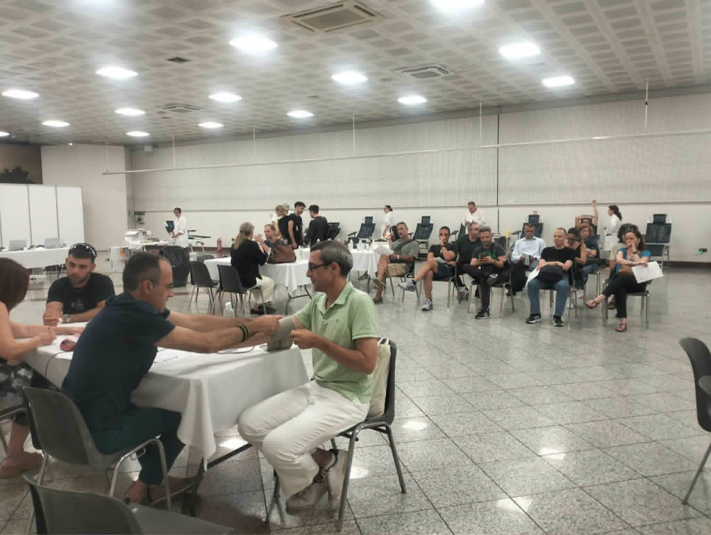 Αιμοδοσία στο Σύνταγμα από το ΕΚΕΑ: Μήνυμα ζωής από εκατοντάδες εθελοντές