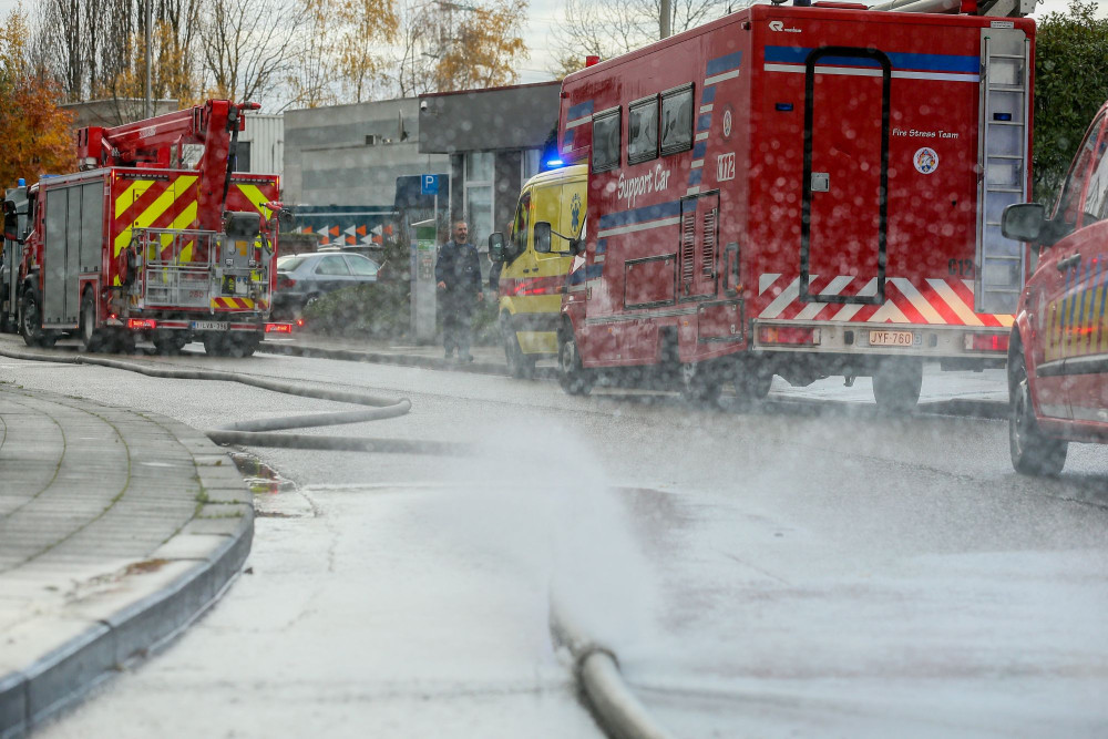 Φωτιά σε κτίριο στις Βρυξέλλες, νεκροί σε ασανσέρ και έρευνες για αγνοούμενους