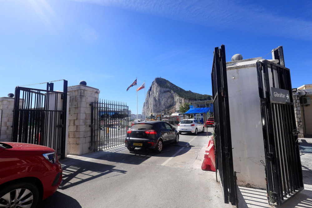 Βρετανία και ΕΕ υπέγραψαν συνθήκη για το Γιβραλτάρ