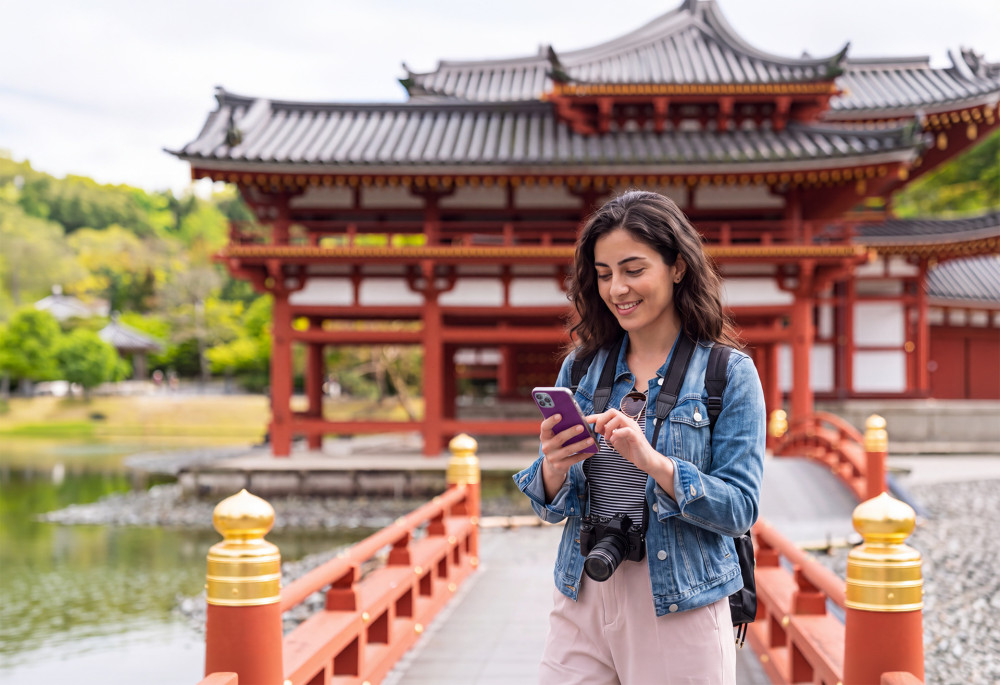 COSMOTE TELEKOM: Roaming με χαμηλότερες χρεώσεις και περισσότερα data