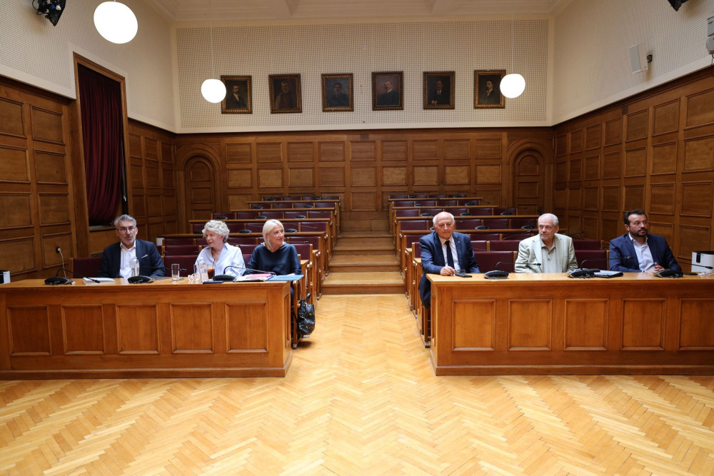 Ο άδειος ΣΥΡΙΖΑ: Με...7 βουλευτές συνεδριάζει η ΚΟ στη Βουλή