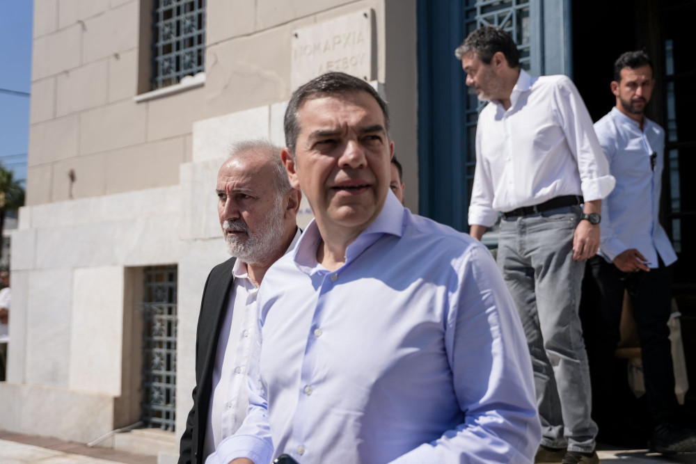 Λέσβος: η επιστροφή Τσίπρα στον τόπο του εγκλήματος