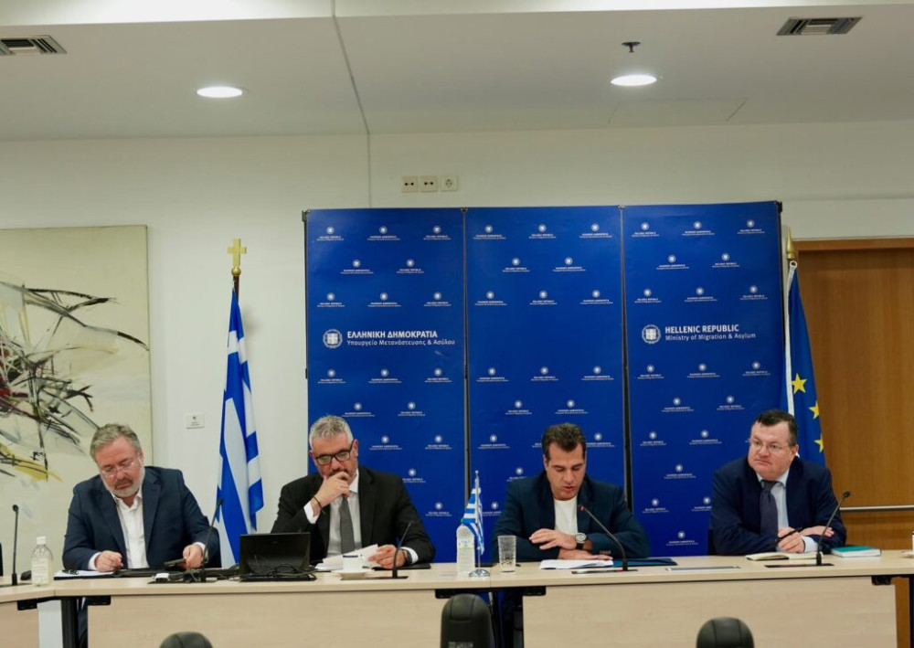 Ελλάδα-ΗΠΑ ενισχύουν τη συνεργασία τους για τη διαχείριση του μεταναστευτικού