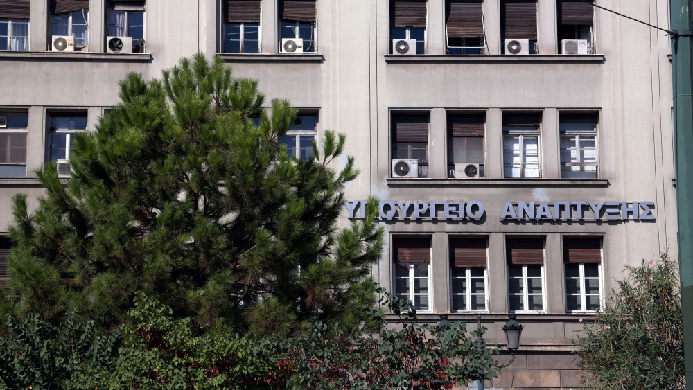 Υπουργείο Ανάπτυξης: Ρεκόρ φοροαπαλλαγών, νέα ώθηση στις ιδιωτικές επενδύσεις