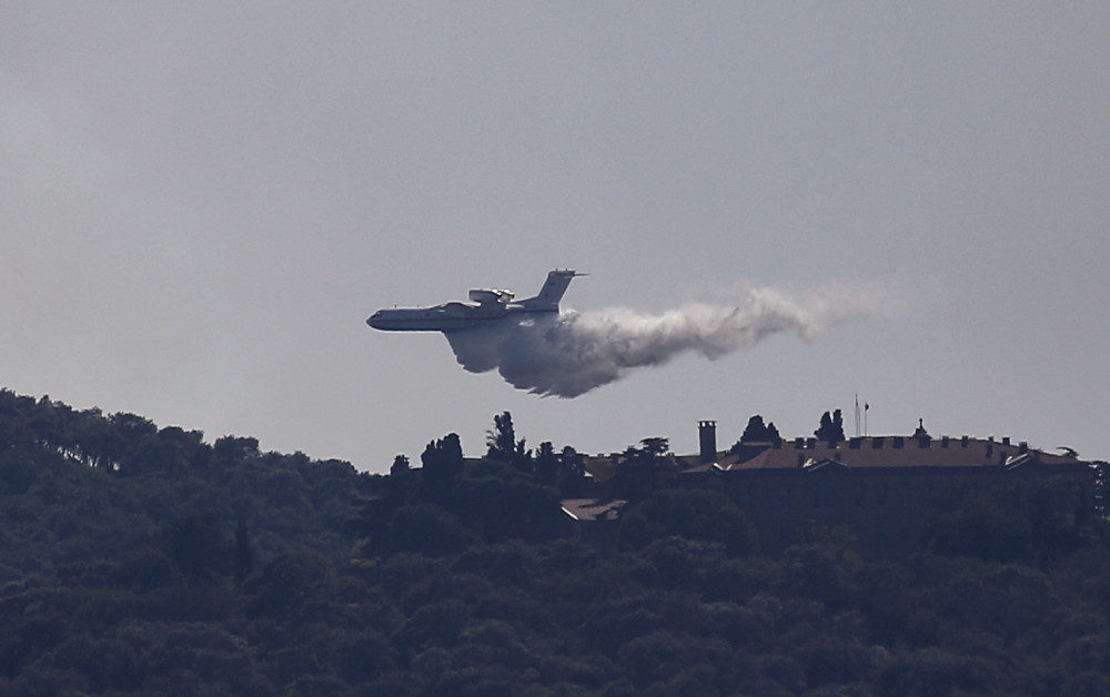 Σερβία: ζητά βοήθεια από τη Ρωσία στη μάχη κατά των πυρκαγιών