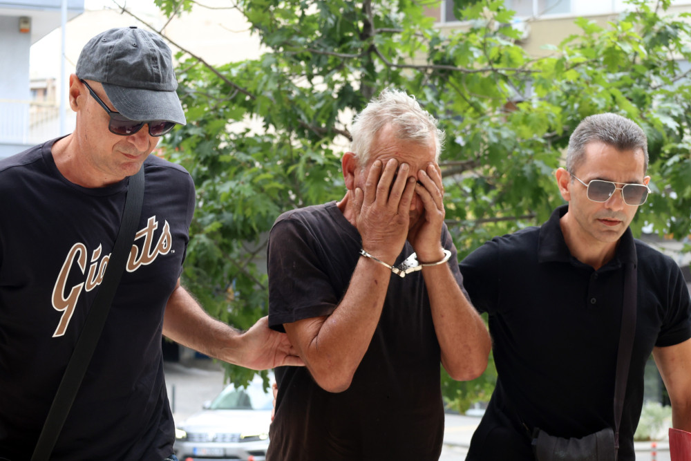 Θεσσαλονίκη: προφυλακίστηκε ο εμπρηστής της Σίνδου - «Ήμουν πιεσμένος από τη δουλειά» (video)