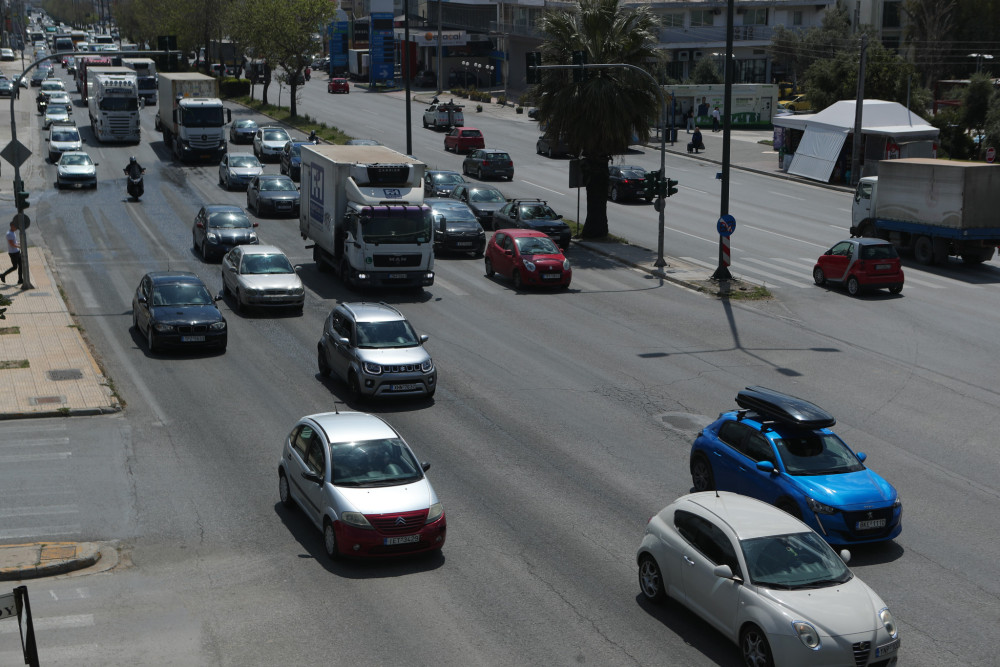 Οδήγηση μετά τα 65: Γιατί χρειάζονται συστηματικοί έλεγχοι και επιμόρφωση στον νέο ΚΟΚ (video)