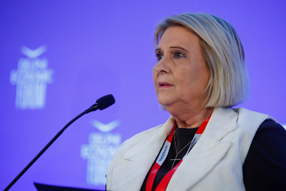 Σοφία Βούλτεψη: Από το «λεφτά υπάρχουν» στο τρίτο μνημόνιο (video)