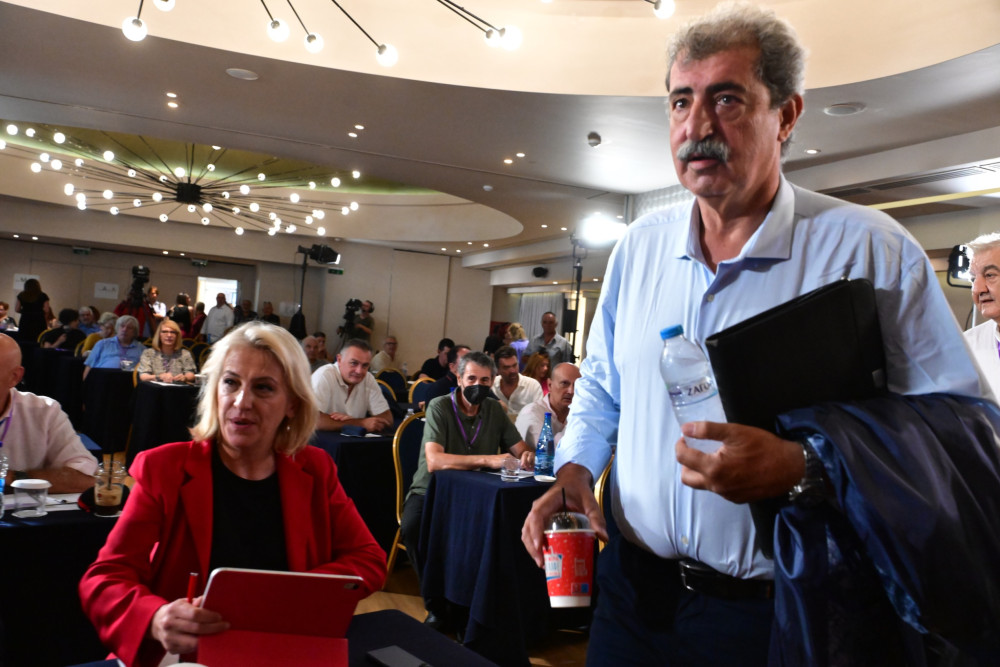 Οι εκκαθαρίσεις Δούρου στον ΣΥΡΙΖΑ και το πρόβλημα που λέγεται Πολάκης