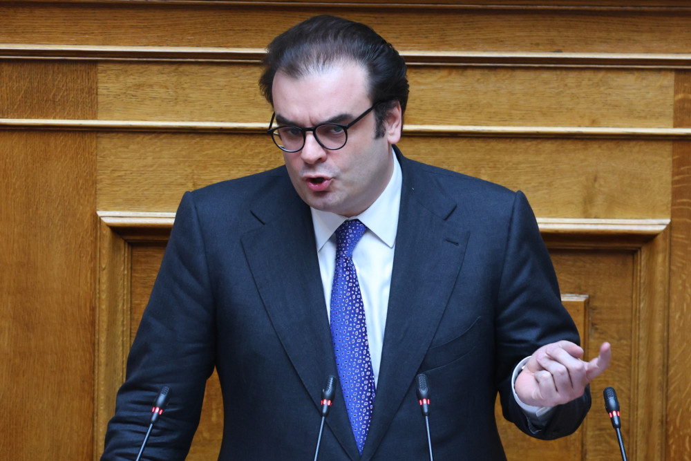 Μέτρα στήριξης: φουσκώνει το καλάθι της ΔΕΘ μετά τη «ρήτρα» Πιερρακάκη