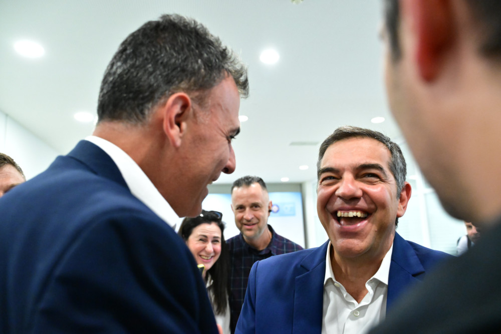 Ο ΣΥΡΙΖΑ του Τσίπρα και η στενή σχέση του με τις τράπεζες