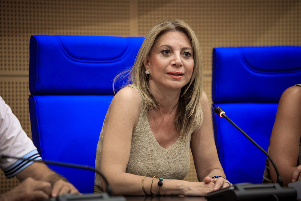 Μαρία Καρυστιανού: στην αντεπίθεση για τους αποχωρήσαντες και όψιμους ανησυχούντες