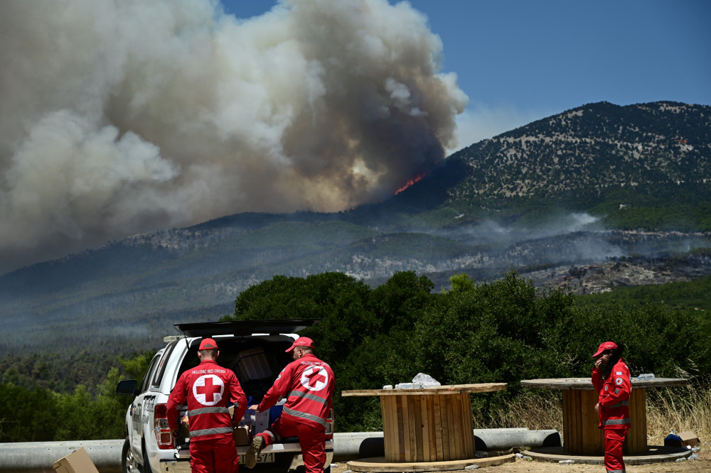 Υπουργείο Κλιματικής Κρίσης και Πολιτικής Προστασίας: Επίδομα έως 500 ευρώ τον μήνα για προσωρινή στέγαση των πυρόπληκτων
