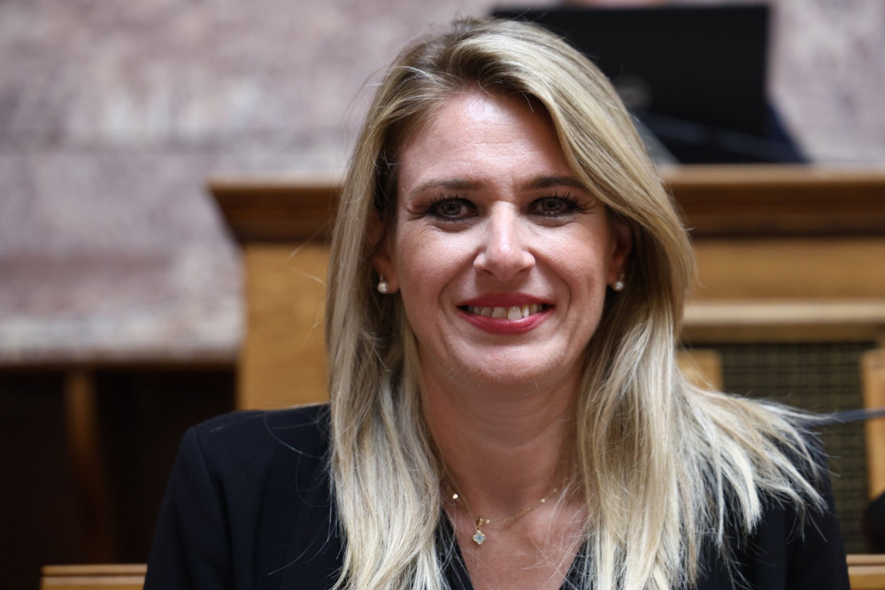 Άννα Ευθυμίου: Στο επίκεντρο η αύξηση του κατώτατου μισθού - Οι αλλαγές στις συντάξεις από το 2027 (video)