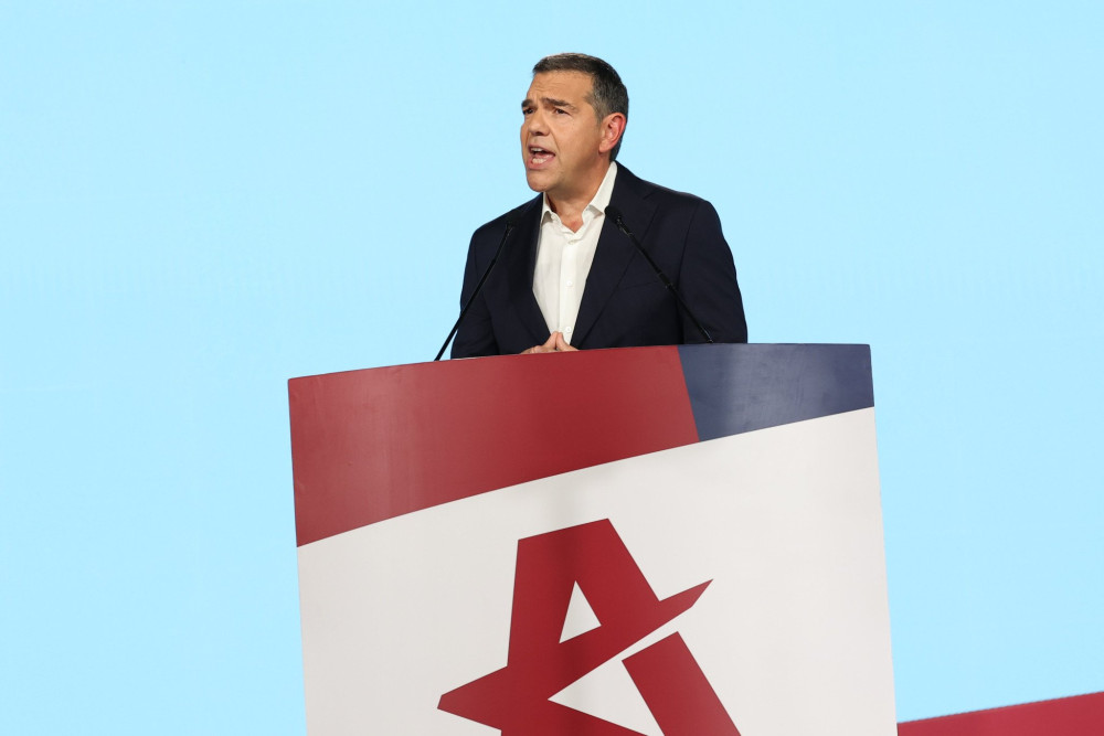 «Πατριωτική εισφορά» Τσίπρα: Το περιουσιολόγιο, ο φόρος 1% και η «κρυφή ατζέντα» πίσω από τα «λεφτόδεντρα»