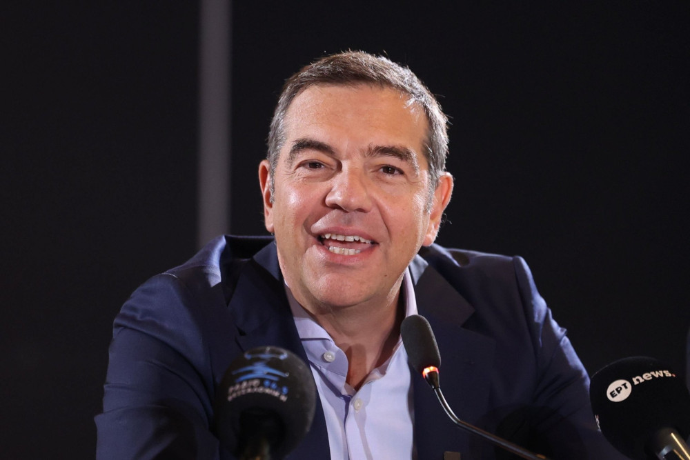 Το «καφενειακό» χιούμορ του Αλέξη Τσίπρα