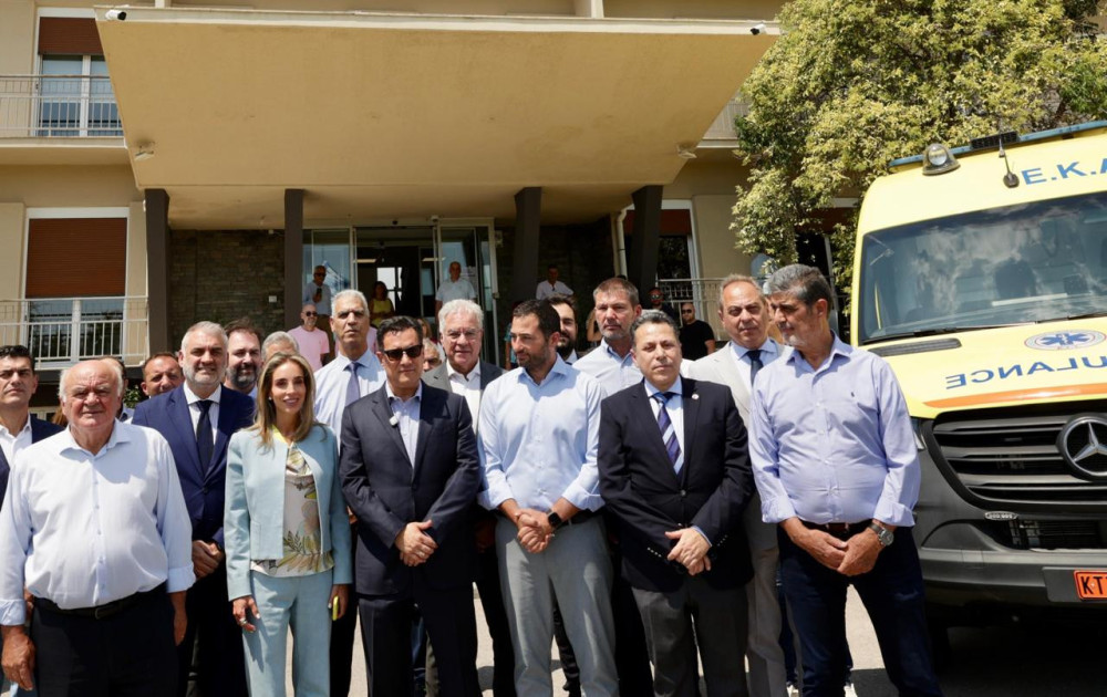 Σε Λαμία και Καρδίτσα ο Γεωργιάδης για παραλαβή 7 ασθενοφόρων και εγκαίνια του ΚΥ Σοφάδων