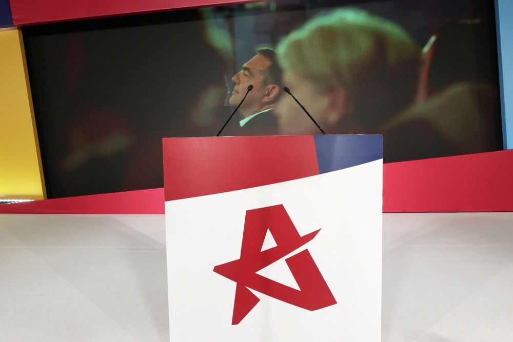 Κρύψτε τα ασημικά, η ΕΛ.Α.Σ. του Τσίπρα τα έβαλε στο μάτι