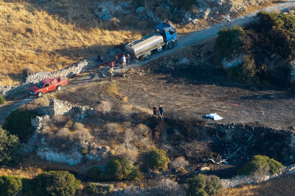 Σίφνος: νιόπαντροι Βρετανοί και Έλληνας χειριστής τα θύματα της τραγωδίας - Μαρτυρίες για μηχανική βλάβη