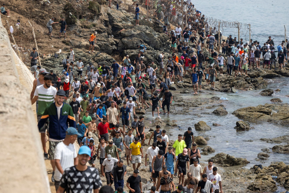 Ισπανία: Τουλάχιστον 72 είναι οι νεκροί από το μαζικό κύμα μεταναστών στη Θέουτα