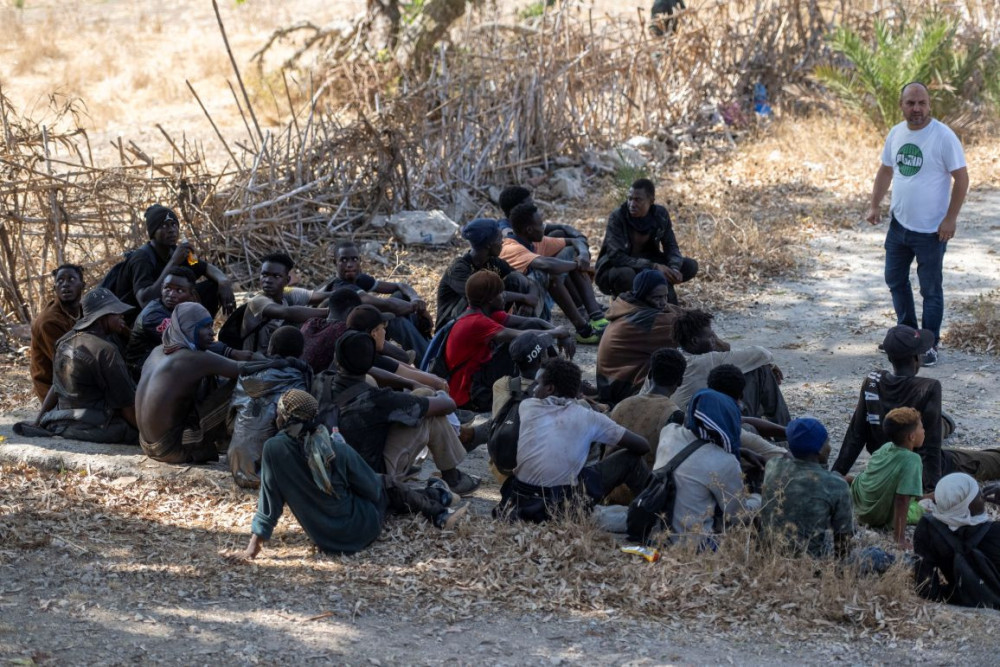 Στροφή της Ισπανίας: 500 ασυνόδευτα παιδιά από τη Θέουτα θα μεταφερθούν στην ηπειρωτική χώρα
