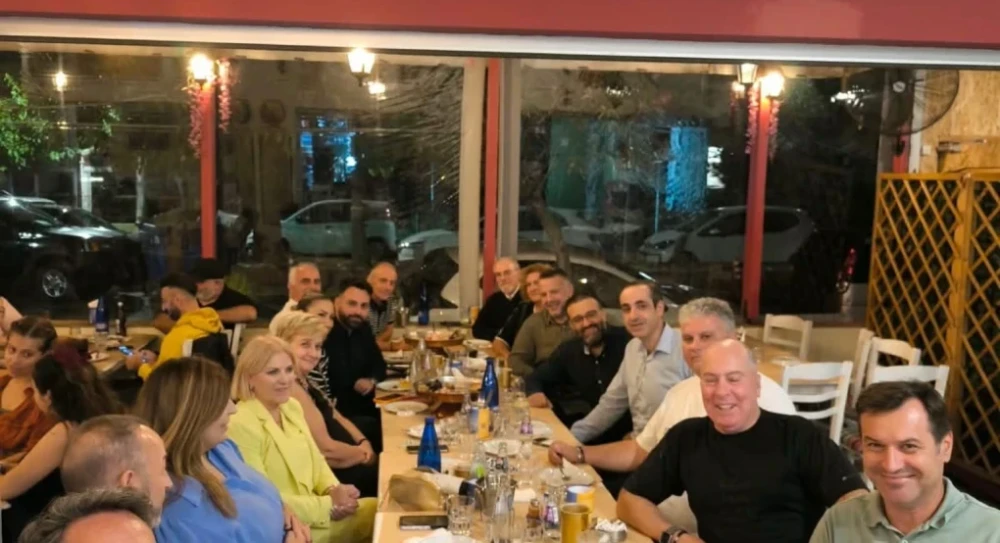 Γρηγόρης Δημητριάδης: χαλαρή βραδιά με στελέχη της ΔΗΜΤΟ Αγίων Αναργύρων και φίλους