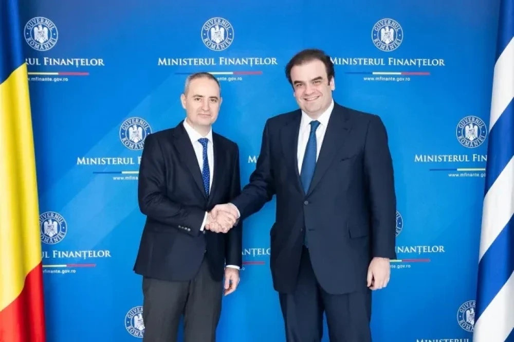 Κυριάκος Πιερρακάκης: συναντήθηκε με τον υπουργό Οικονομικών της Ρουμανίας
