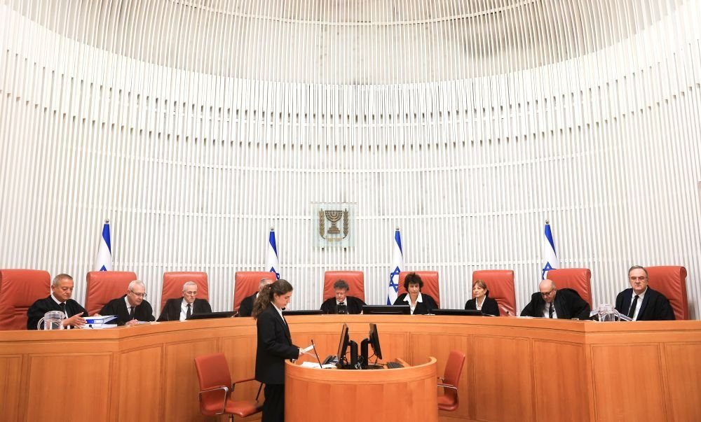 Καταδίκη Κουκάκη, δικαίωση Ντίλιαν - Καλείται να πληρώσει 75 χιλιάδες ευρώ για fake αναρτήσεις