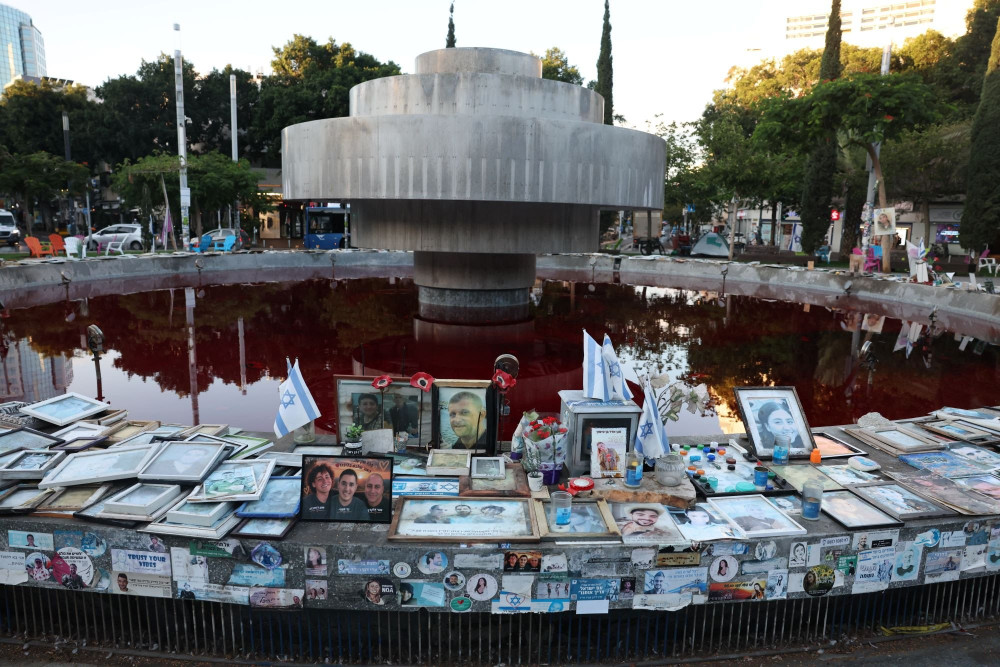7η Οκτωβρίου: φόρος τιμής στα θύματα της πιο φονικής επίθεσης στην ιστορία του Ισραήλ - «Είναι οι ήρωές μας»