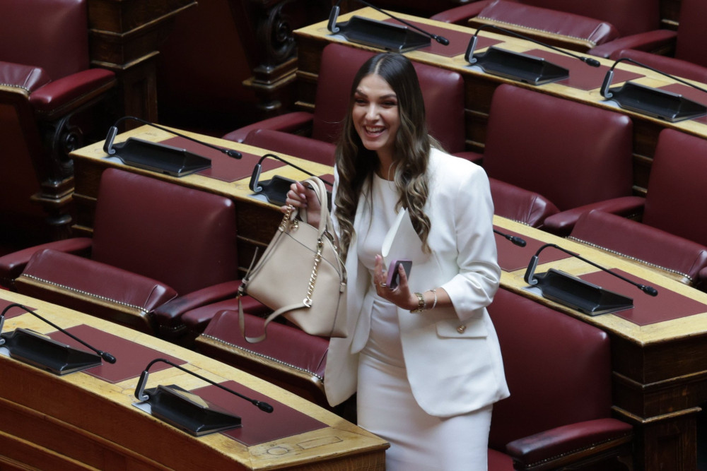 Μυρτώ Κοροβέση: Μετά τον ΣΥΡΙΖΑ και τον Κασσελάκη, στο… κάδρο του ΠΑΣΟΚ