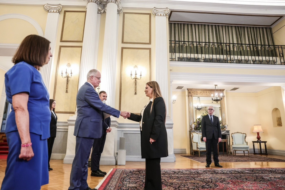 Επίδοση διαπιστευτηρίων νέων πρέσβεων στον Πρόεδρο της Δημοκρατίας, Κωνσταντίνο Τασούλα