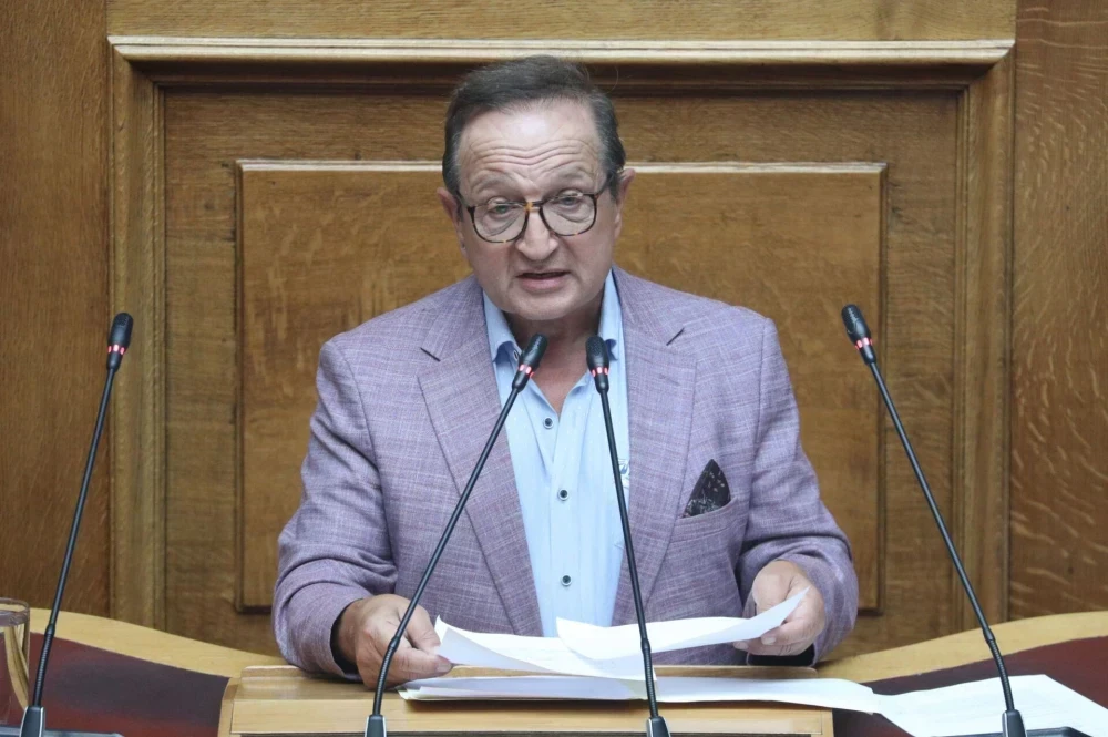 Υπόθεση Μαζωνάκη: Η γκάφα Μπιμπίλα που ήθελε να πλήξει την κυβέρνηση και η συγνώμη (video)