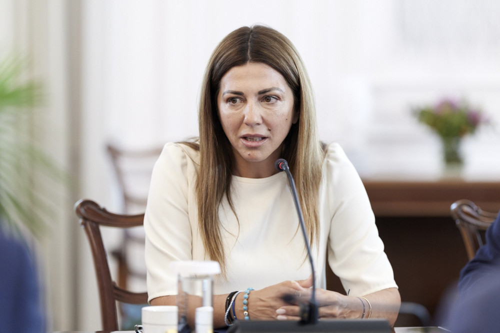 Σοφία Ζαχαράκη για θάνατο μαθήτριας στην Κοζάνη: Έγινε ΚΑΡΠΑ και χρησιμοποιήθηκε απινιδωτής