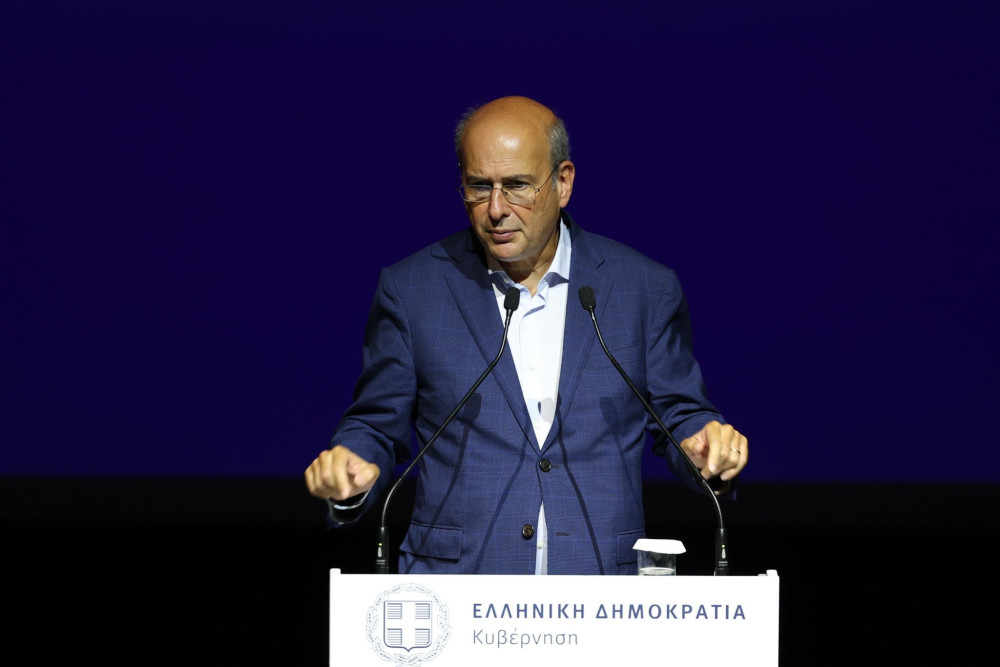 Κωστής Χατζηδάκης: Η αντιπολίτευση έχει μπει σε λογική πετροπολέμου  - Εμείς έχουμε θέσεις και προτάσεις (video)