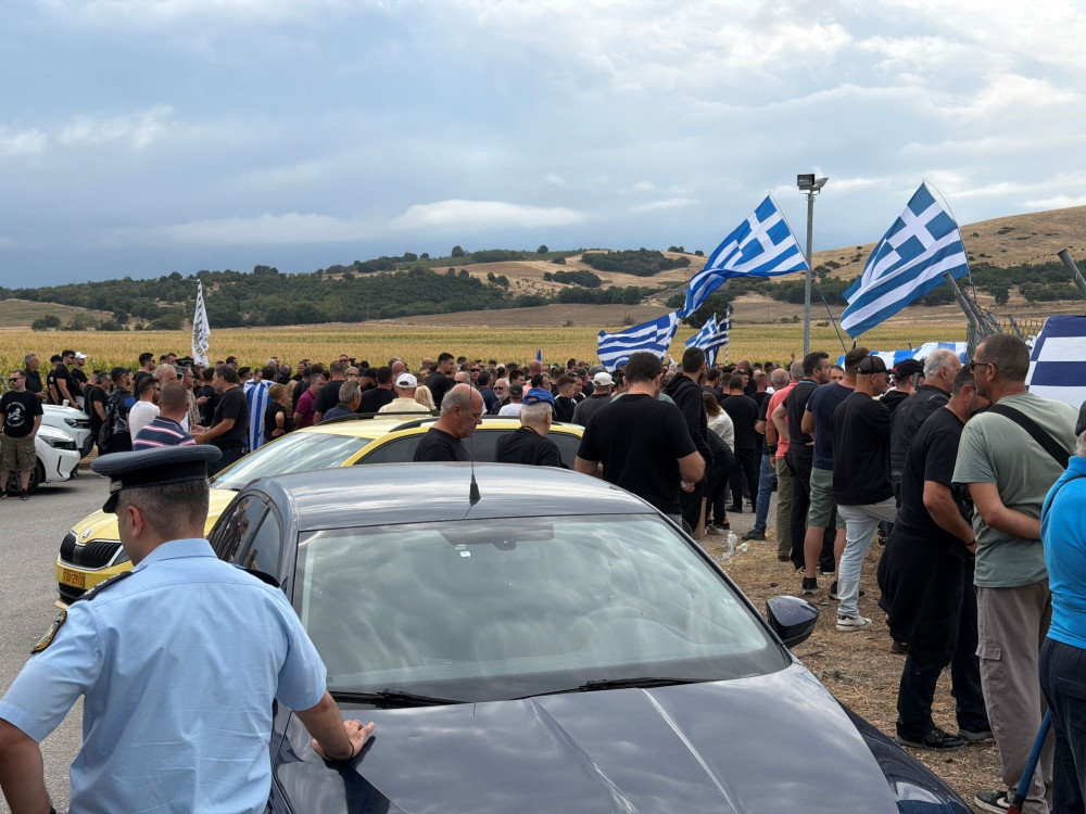 Να σταματήσει τώρα η προβολή και ηθική νομιμοποίηση των Κασιδιάρηδων