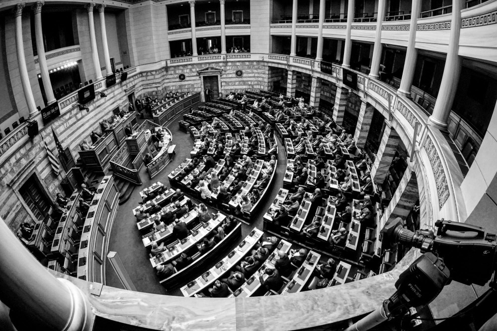 Κυρίαρχη αντιπολιτευτική τάση ο λαϊκισμός και το «όχι σε όλα»