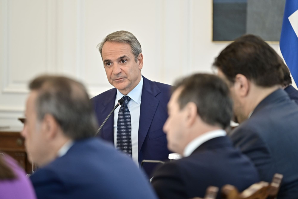 Συνεχής η στήριξη της κοινωνίας μακριά από εύκολες υποσχέσεις