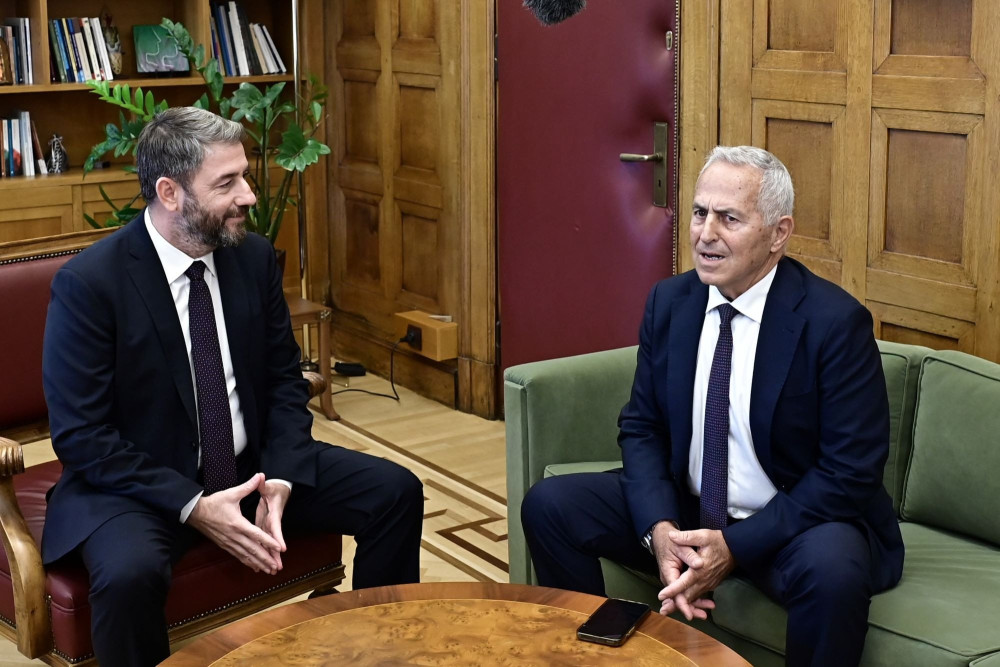 Πώς ο Αποστολάκης «άδειασε» τον Ανδρουλάκη