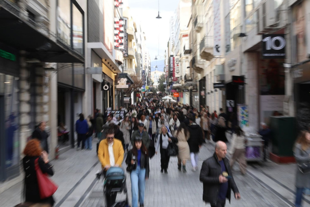 Η κυβέρνηση διατηρεί τον πολιτικό έλεγχο του παιχνιδιού, αλλά έχει προκλήσεις να αντιμετωπίσει