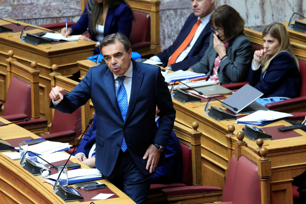 ΟΠΕΚΕΠΕ: Σφοδρή σύγκρουση στη Βουλή, Σχοινάς: Βγάζουμε από την ομηρία 50.000 παραγωγούς