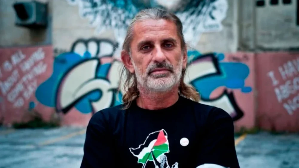 Μάριος Λώλος: Διασύρομαι ως βιαστής και κακοποιητής και προσφεύγω στη Δικαιοσύνη