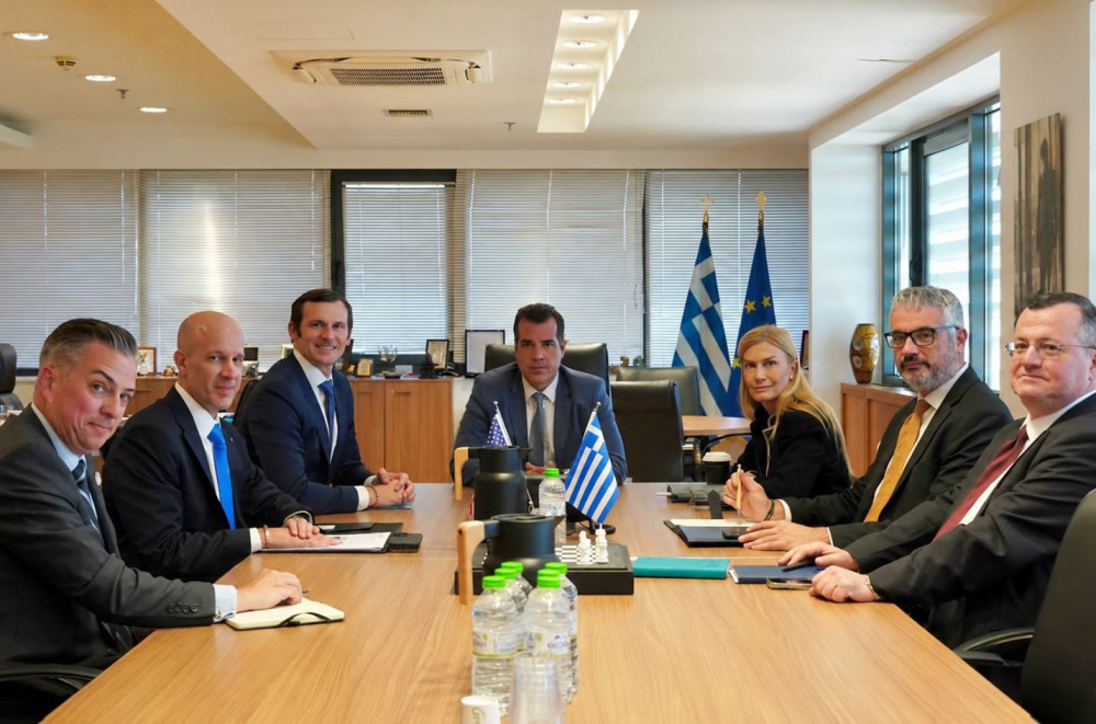 Συνάντηση του Θάνου Πλεύρη με αμερικανική αντιπροσωπεία υψηλού επιπέδου - Όσα συζήτησαν