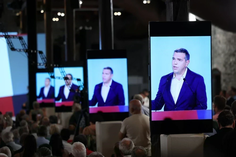Ο πατριωτικός φόρος του Τσίπρα: 7 στελέχη, 7 διαφορετικές εξηγήσεις