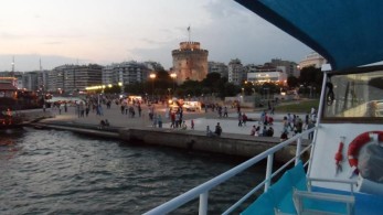 Kαι τρίτο καραβάκι στον Θερμαϊκό