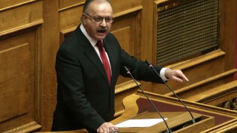 Δημήτρης Σταμάτης στο “tomanifesto.gr”: Η κυβέρνηση Τσίπρα έδεσε τα χέρια της ΕΛ.ΑΣ για να μην πειράξει πολιτικούς “φίλους” και “συγγενείς” της