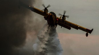 Καλύτερη η εικόνα της φωτιάς στον Υμηττό